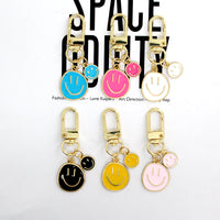 Sidiou Group Color Irregular Smiley Face Keychain Metal Key Ring For Women Men Gift Fashion Cute Bag Airpod Box Car Accessories Jewelry Pendant